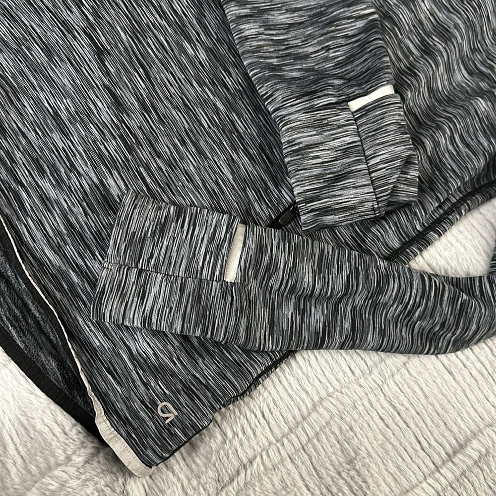 Gap Orbital Reflective Fleece Pullover - image 6